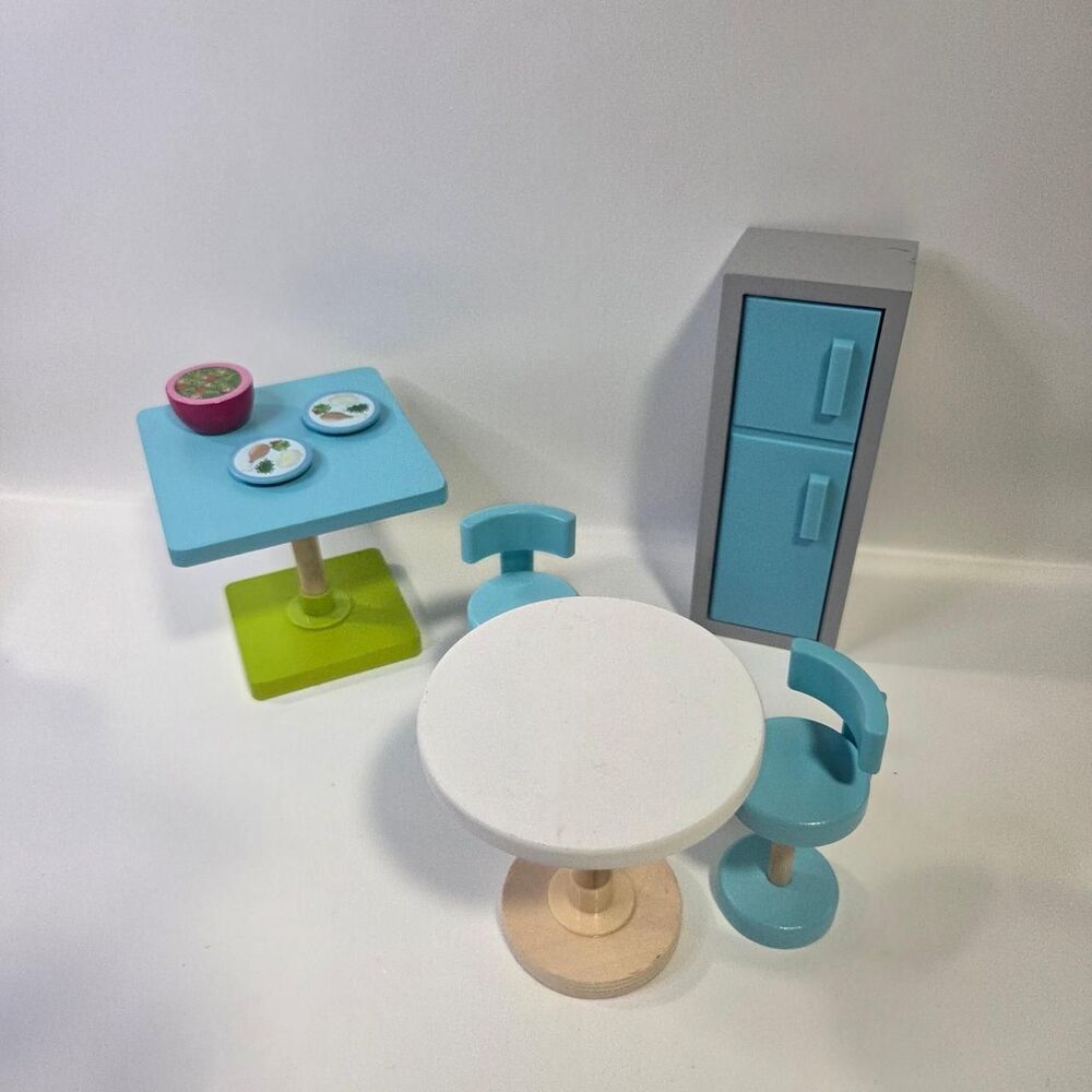 KidKraft wooden kitchen dollhouse furniture set